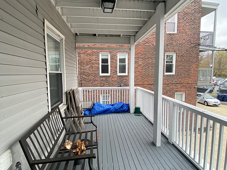 1433 Cambridge St — Photo 5