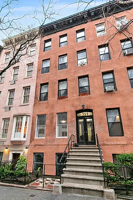 Rented by Corcoran | media 12