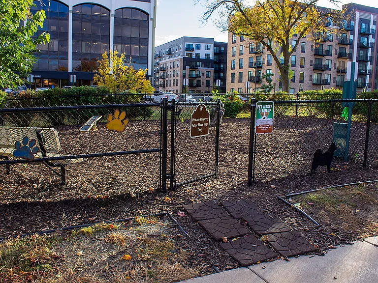 Astor Place of Edina — Photo 4