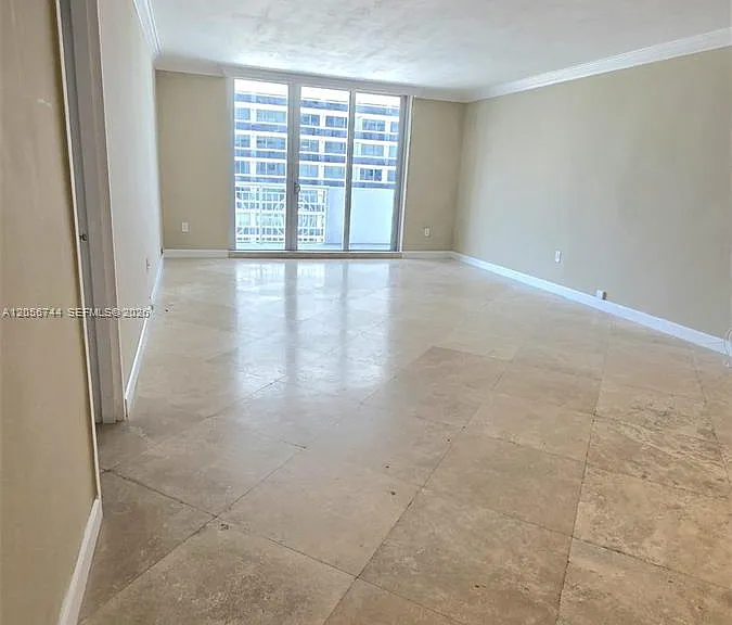 5825 Collins Ave #9C — Photo 17