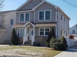 31 Old Broadway, New Hyde Park, NY 11040