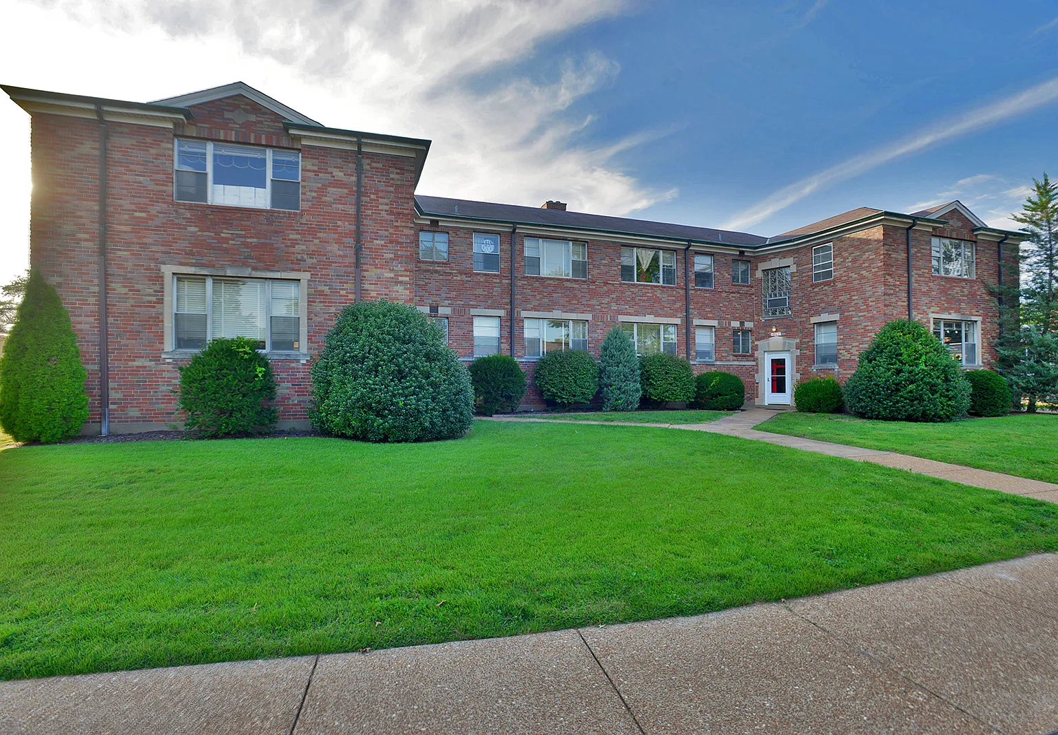 1 bed, $975 — Photo 1