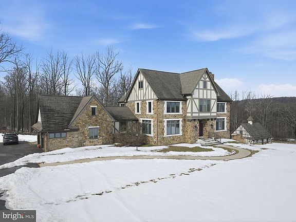 5th image of 231 Hill Rd