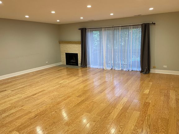 5th image of 3110 Pheasant Creek Dr APT 202
