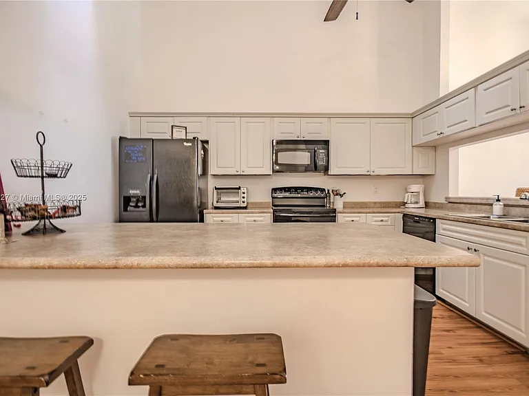 7652 Pinewalk Dr S #139 — Photo 3