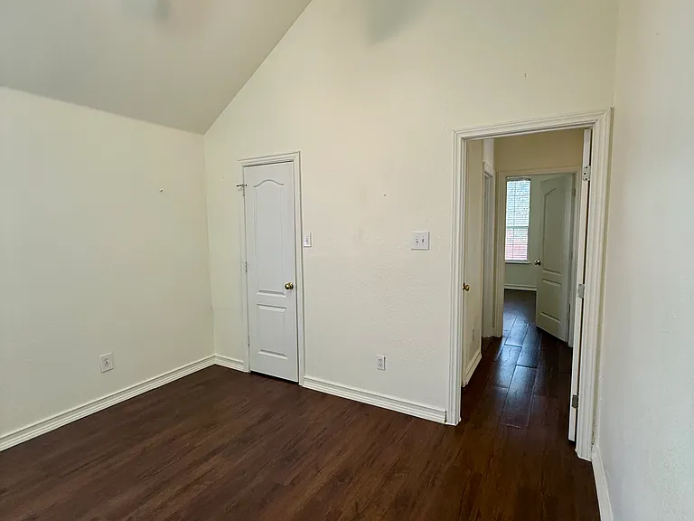 555 Southridge Way #555 — Photo 17