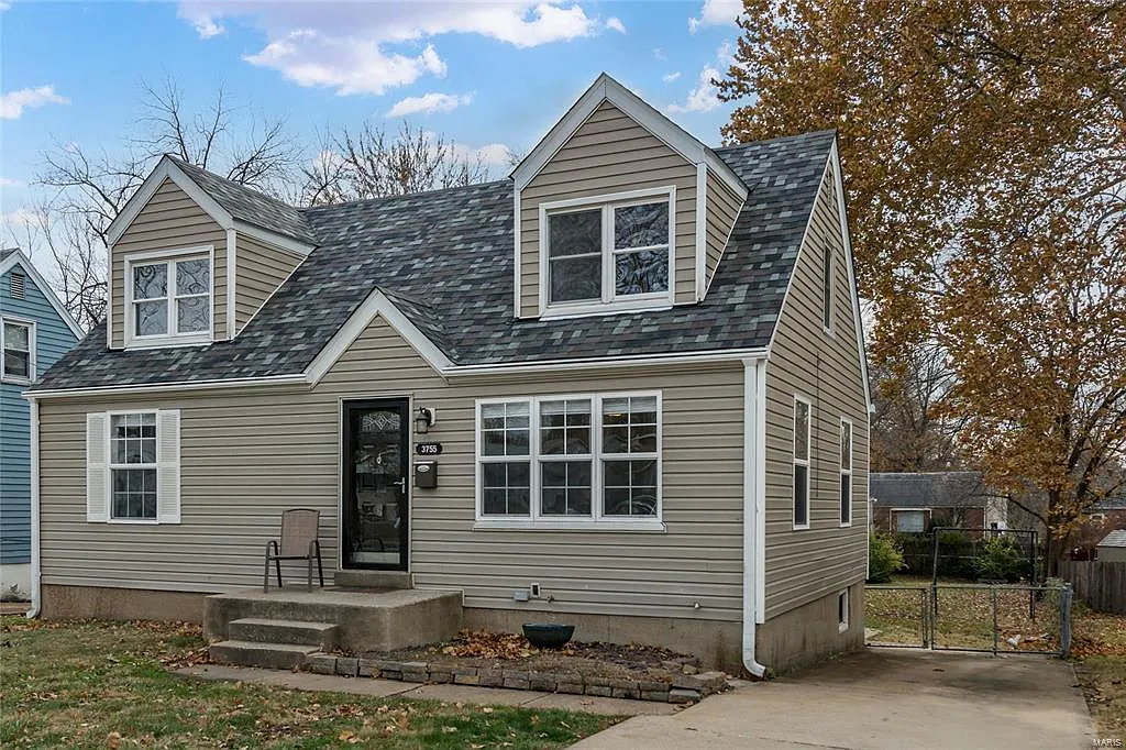 3755 Edmundson Rd photo 1