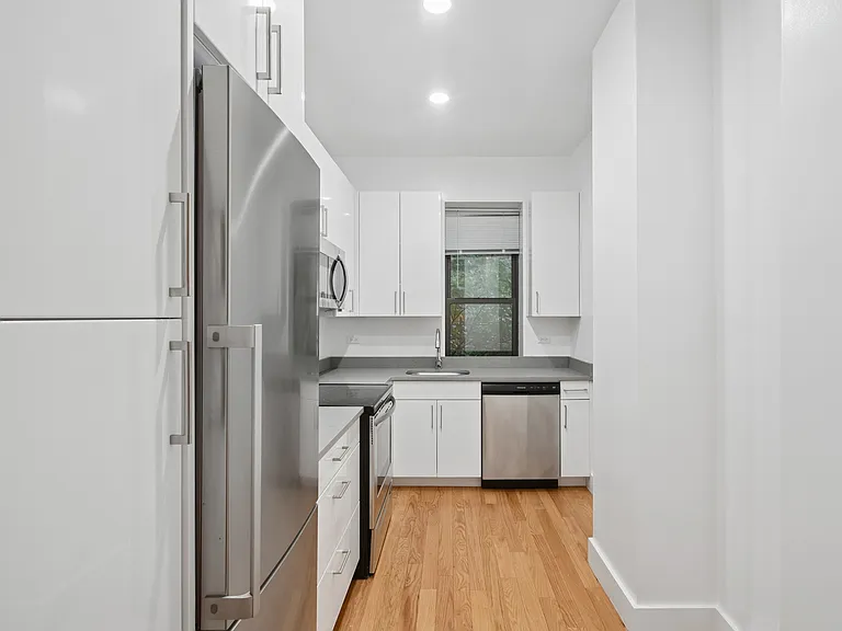 628 W 151st St #1J — Photo 3