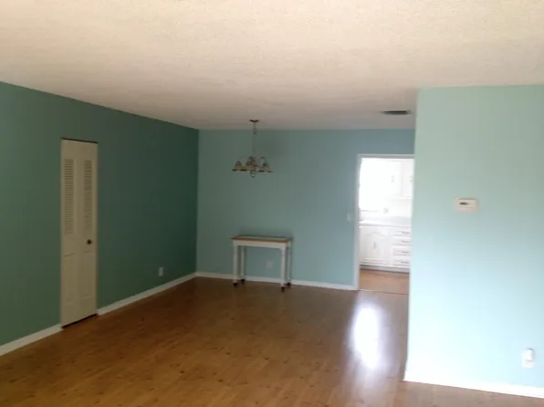 2019 S Seacrest Blvd APT D, Boynton Beach, FL 33435