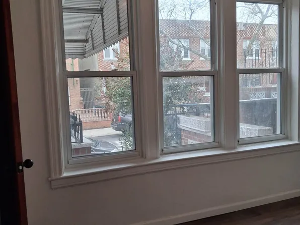 341 Midwood Street image 1 of 9