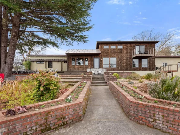 9817 Mill Station Road, Sebastopol, CA 95472