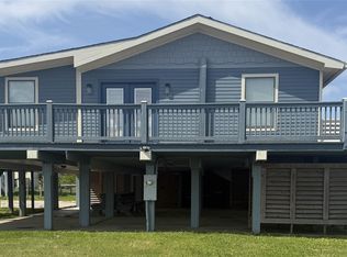 989 Alberdie Dr, Crystal Beach, TX 77650