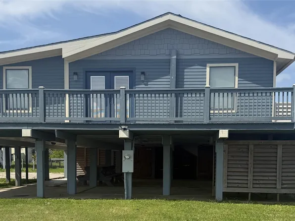 989 Alberdie Dr, Crystal Beach, TX 77650