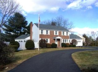41 Dascomb Rd, Andover, MA 01810