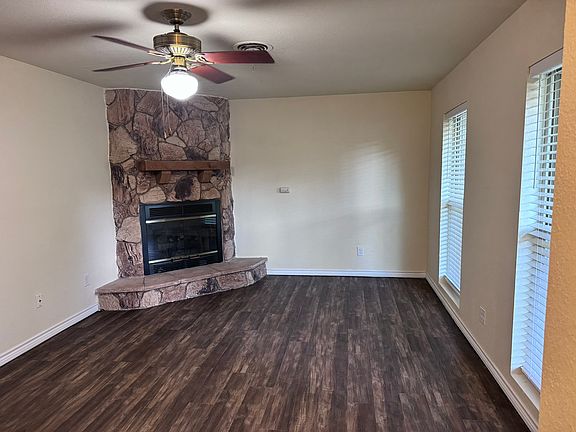 2nd image of 4031 Warbler St