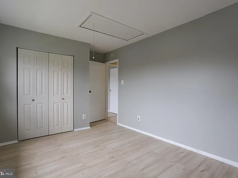 1940 Arrowood Dr — Photo 21