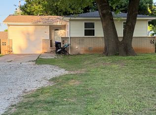 509 N 4th St, Noble, OK 73068