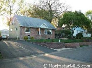 726 8th Ave S, Hopkins, MN 55343