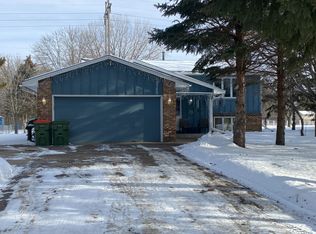 10755 Grouse St NW, Coon Rapids, MN 55433