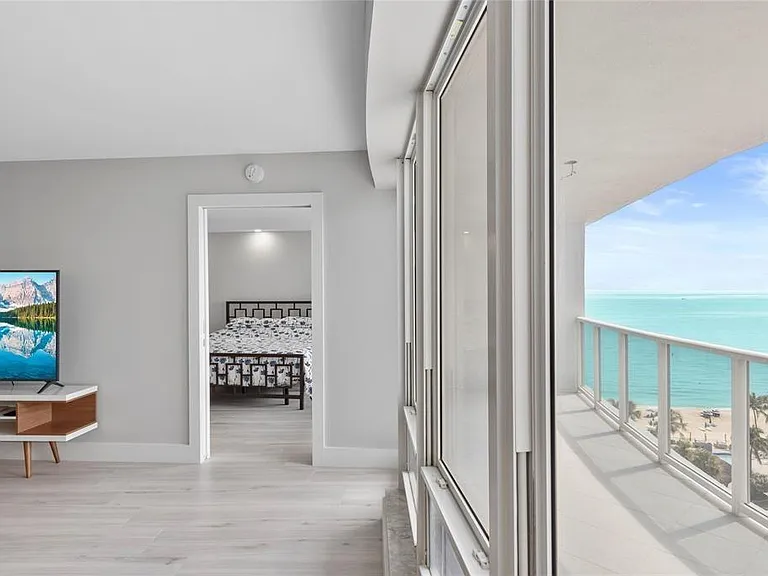 4100 Galt Ocean Dr #1004 — Photo 5
