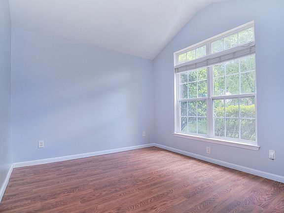 3rd image of 1440 Deer Forest Dr