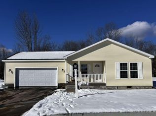 7 Rockport Ave, Berwick, ME 03901