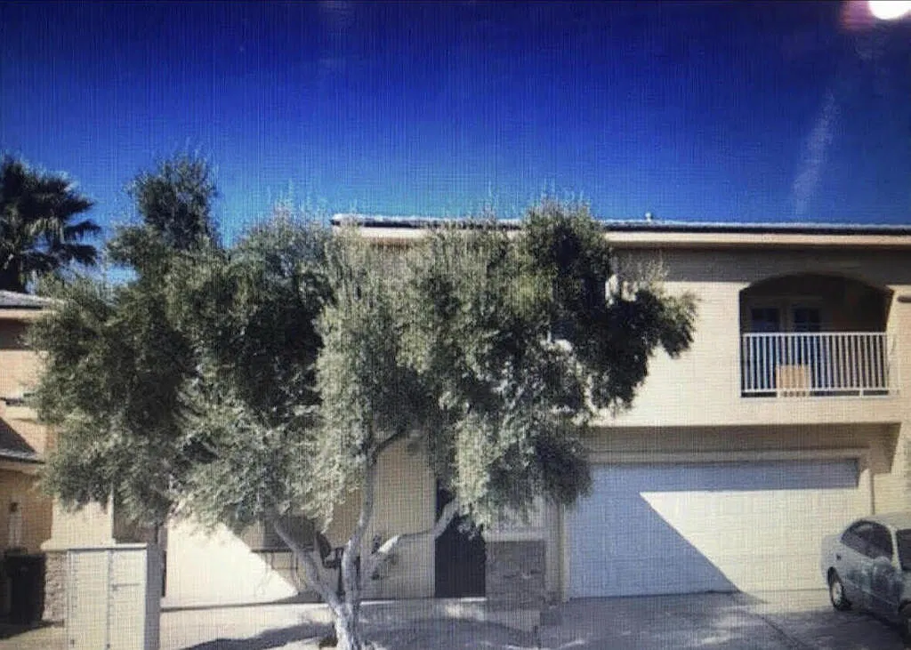 3 bed, 2.5 bath, 1750 sqft, $2,500 — Photo 3