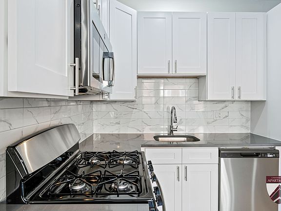 3rd image of 5437 S University Ave #2