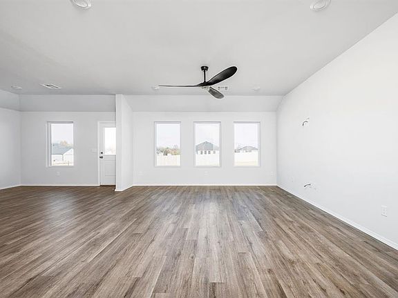 5th image of 13411 Huckleberry Ln