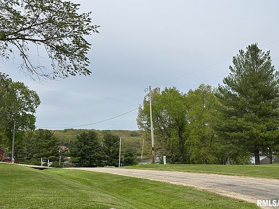 4th image of 194 Lakeview Rd N