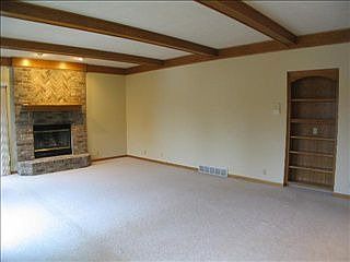 4th image of 21629 Arbor St