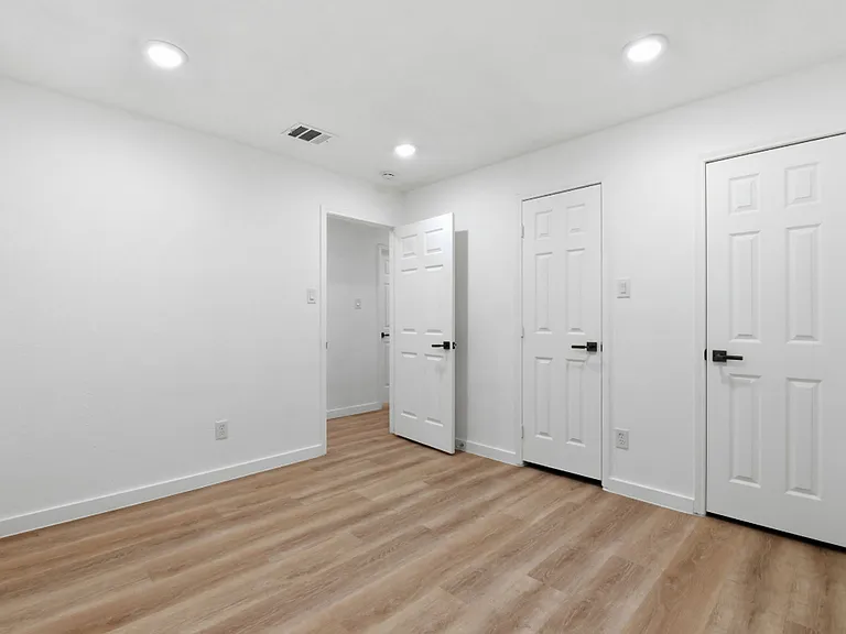 6718 Deer Ridge Ln — Photo 13