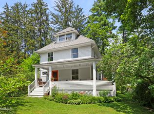 12 Barrington Pl, Great Barrington, MA 01230