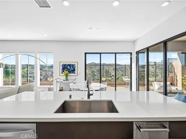 20851 W Acorn Cir, Northridge, CA 91326