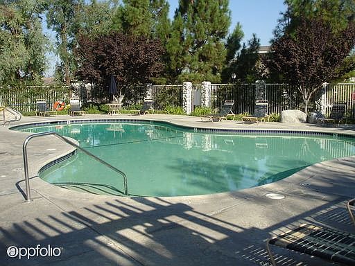 5th image of 26974 Flo Ln Unit 301