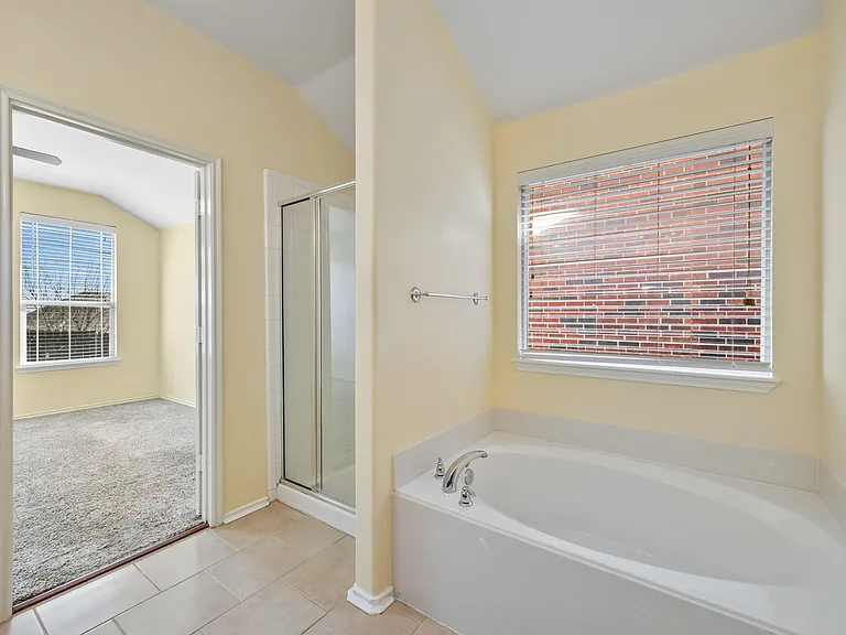 2508 Pioneer Bluffs Rd — Photo 14