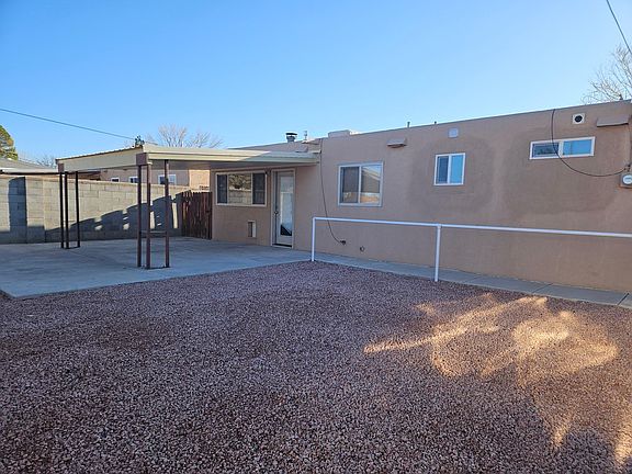 2nd image of 3513 Sierra Vista Dr