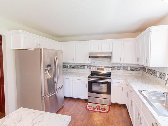 5th image of 5652 Genoa Farms Blvd