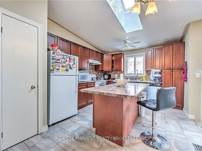1263 Aldersbrook Rd — Photo 22