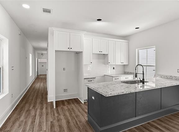 4th image of 3511 Saint Anthony Ave