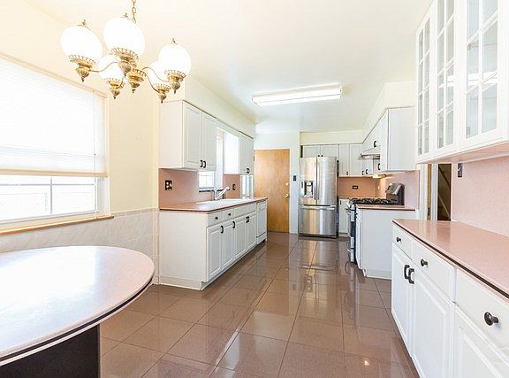 5th image of 6957 Le Claire Ave