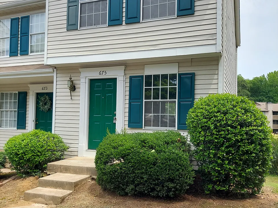 675 Lex Dr