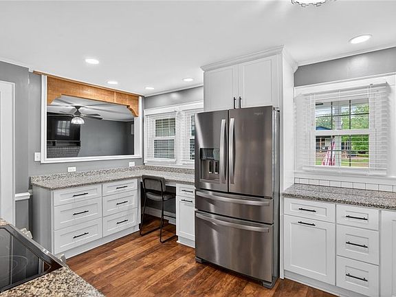4th image of 1016 Raney Faith St