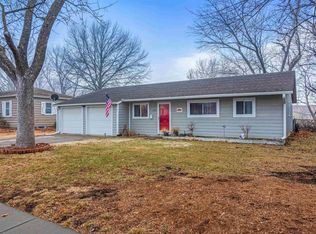 3001 SW Burnett Rd, Topeka, KS 66614