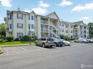 19 Pembrook Ave, North Brunswick, NJ 08902