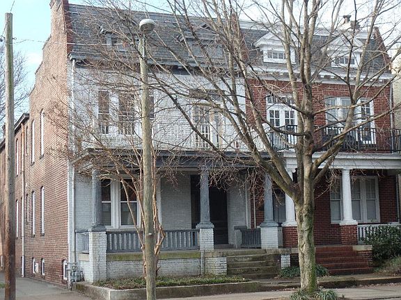 3rd image of 2501 Stuart Ave