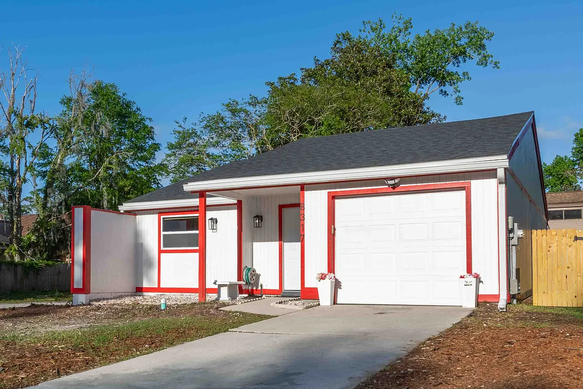 Building Photo - 8317 Meadow Bend Ct