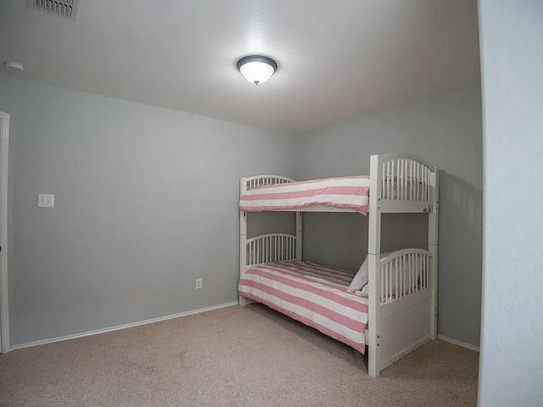 809 Hardwood Dr — Photo 13