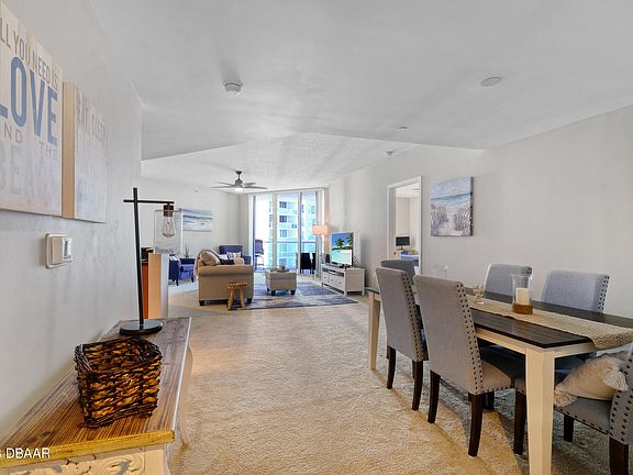 3rd image of 231 Riverside Dr #9061