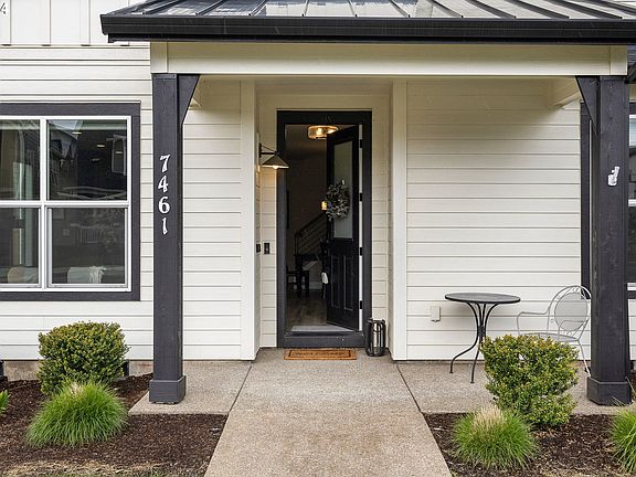4th image of 7461 SE Youngs St